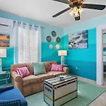 Mermaids Grotto Waterfront 1Br Apt With Bay View