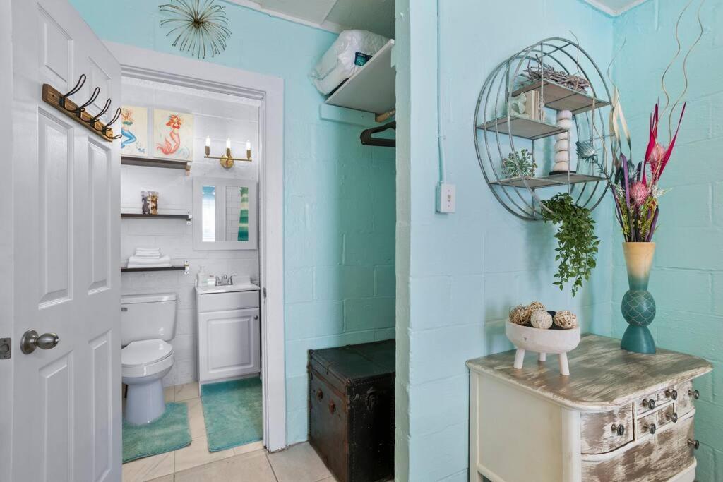 Mermaids Grotto Waterfront 1br Apt With Bay View Holiday home